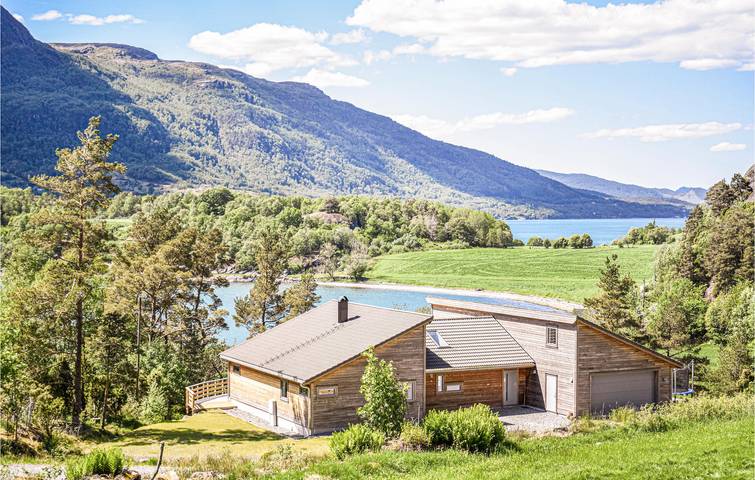 Ferienhaus für 10 Personen, mit Terrasse und Garten in Etne - 2