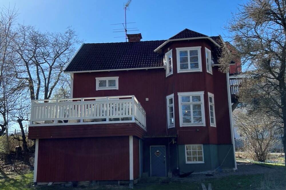 Strandvillan Gnesta - Villa close to nature for larger families or groups in Gnesta, Schwedische Ostsee