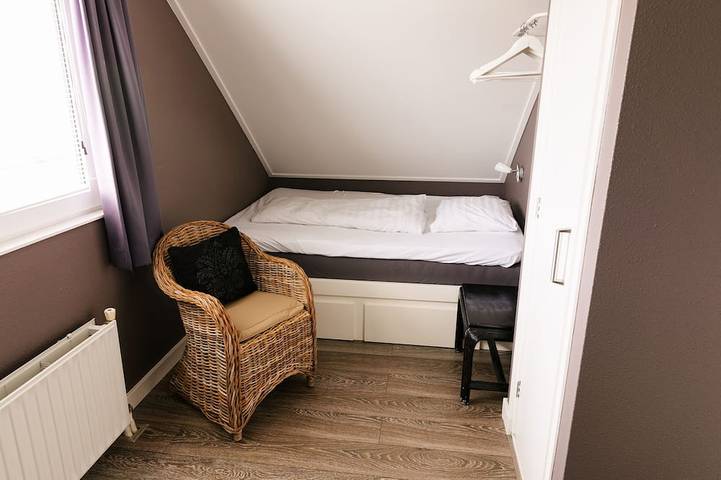 Ferienhaus für 5 Personen, mit Terrasse und Sauna sowie Whirlpool und Garten in Makkum - 3