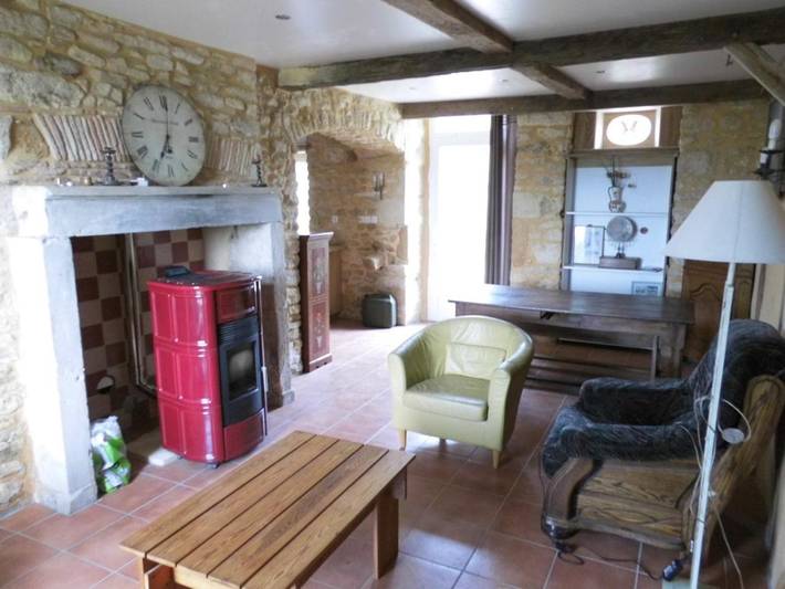 Location de vacances pour 2 personnes, avec piscine ainsi que vue et terrasse à Siorac-en-Périgord - 2