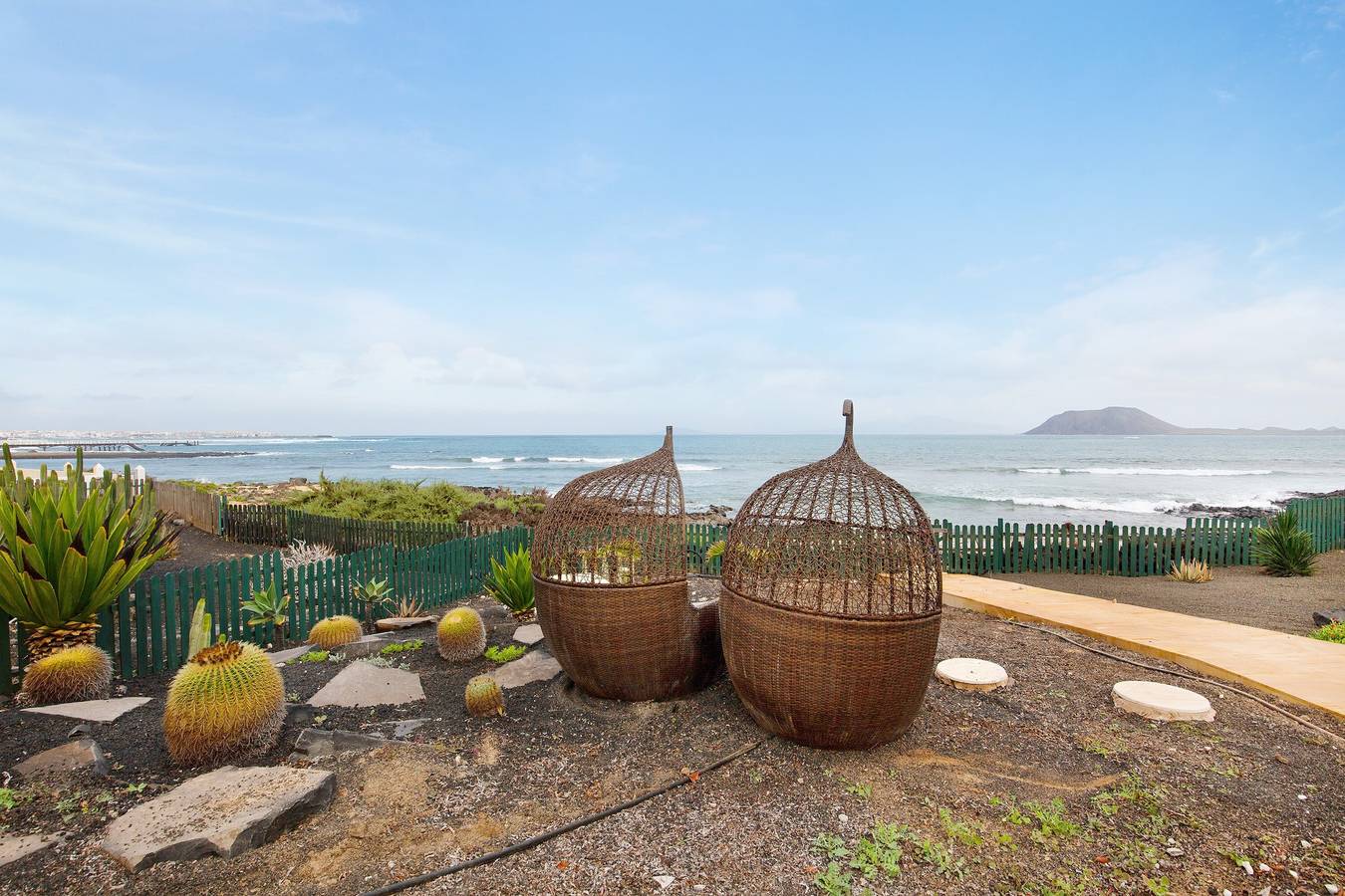 Ferienhaus „Ocean Spirit“ nahe Strand mit Meerblick, Pool und Wlan in Corralejo, La Oliva