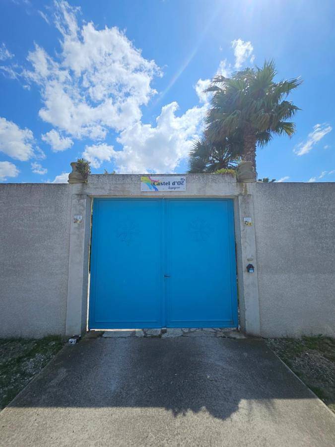 Location de vacances pour 8 personnes, avec piscine ainsi que jardin et terrasse, animaux acceptés à Lespignan - 2