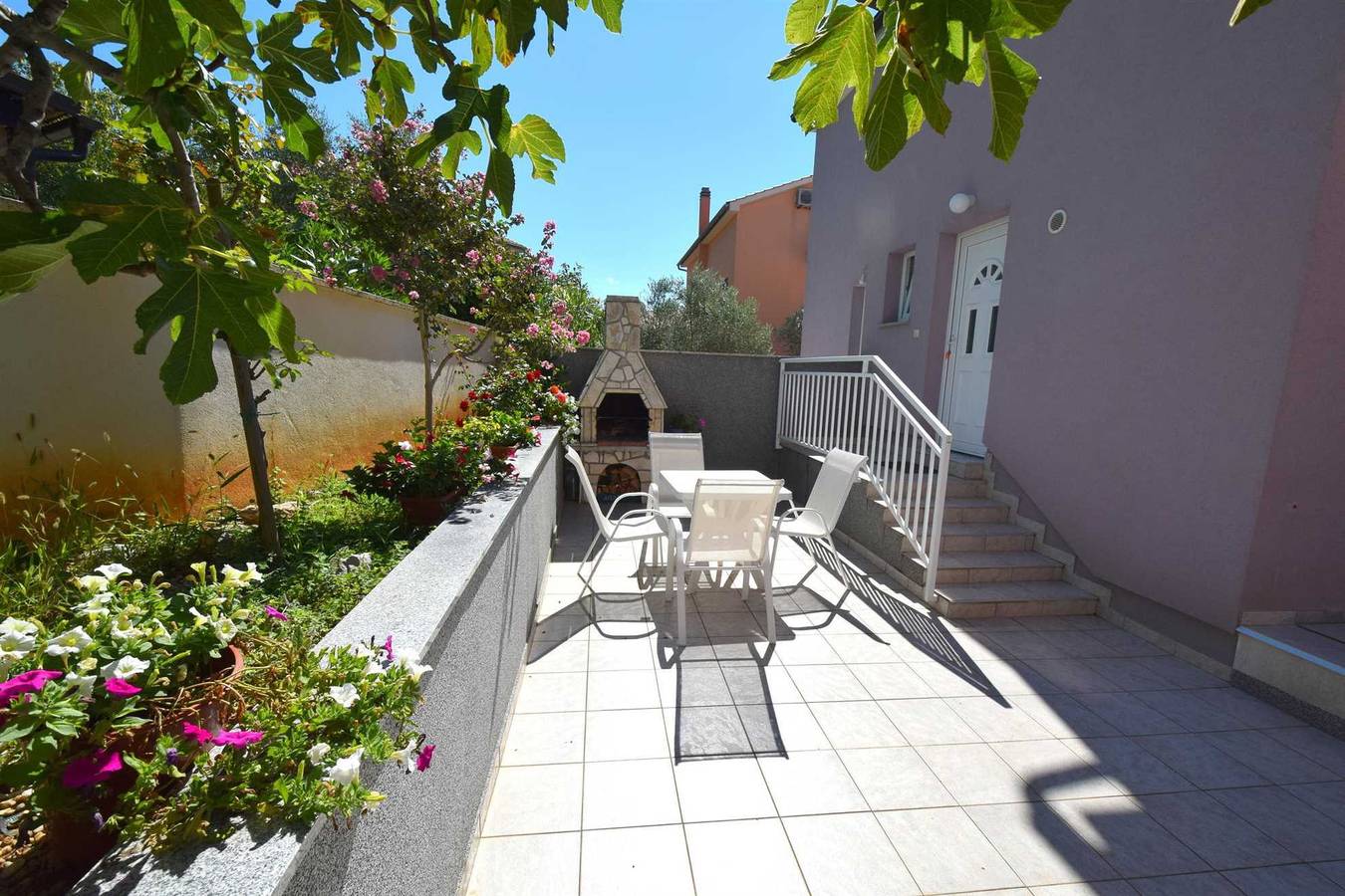 Ganze Wohnung, Ferienwohnung Marjolovic 1 in Njivice, Krk