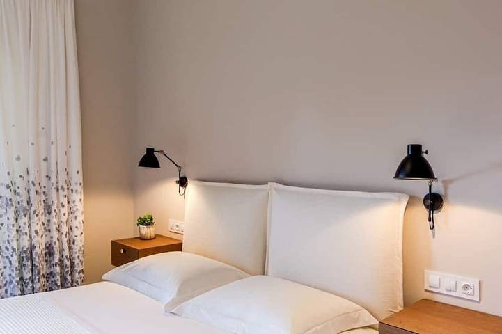 Villa for 2 people, with pets in Parga