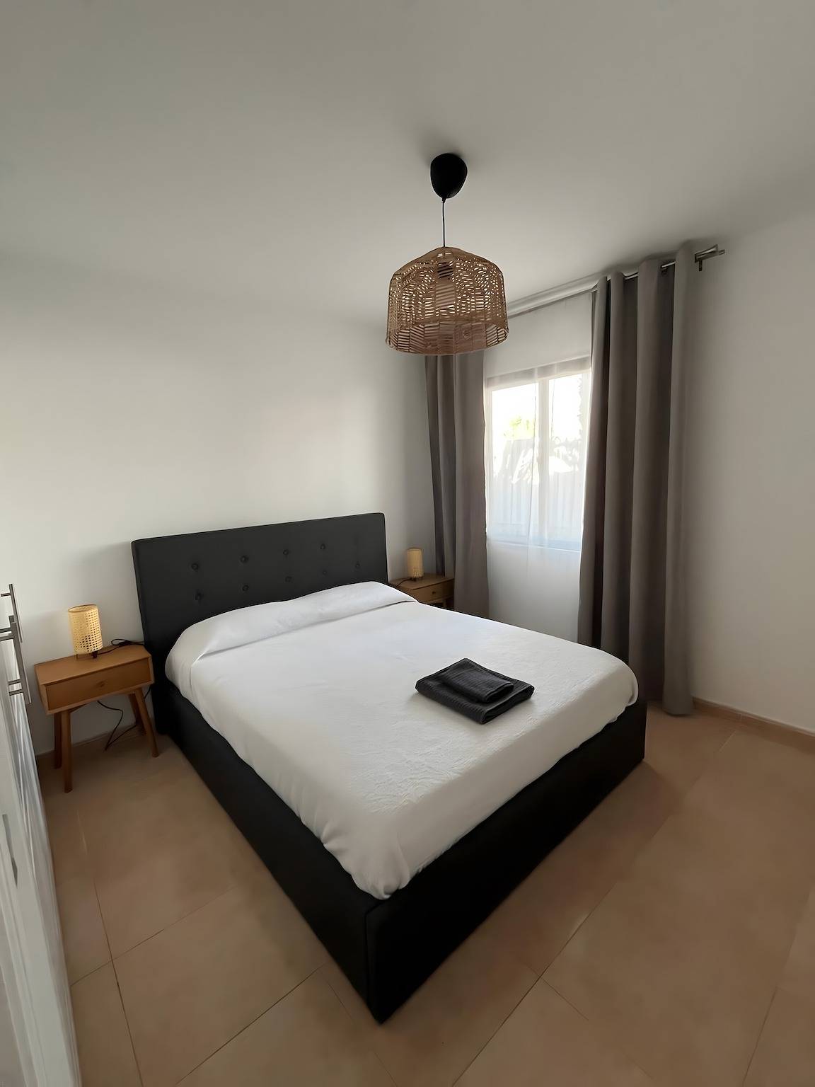 Apartamento inteiro, Apartamento 'Oasis' com Piscina Partilhada, Terraço Privado e Wi-Fi in Corralejo, La Oliva