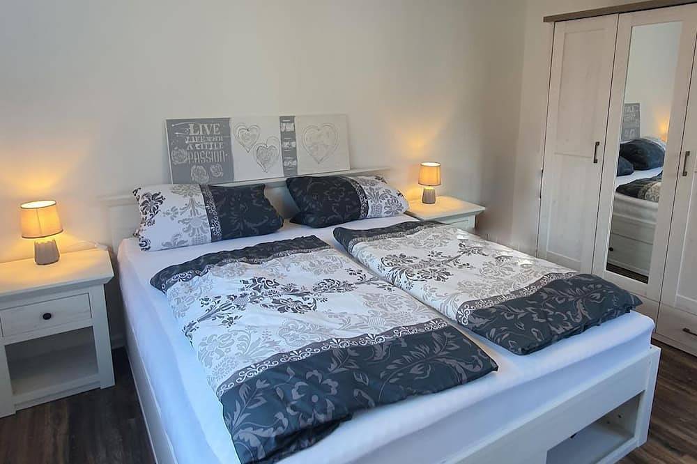 Ganze Wohnung, Ferienwohnung Steinweg - Ferienwohnung Blick Punkt in Tann, Rhön-Hessen