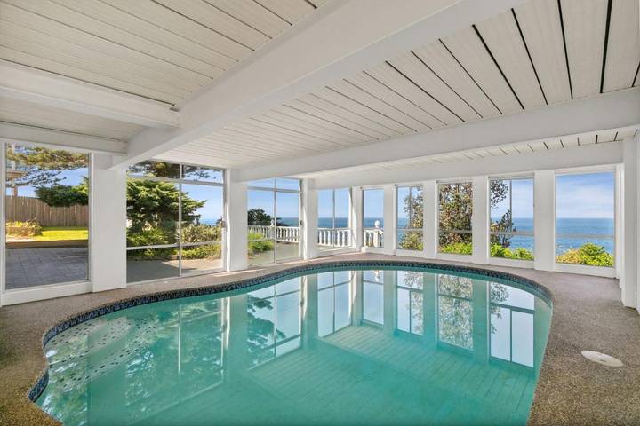Guesthouse for 9 people, with balcony in South Coast NSW