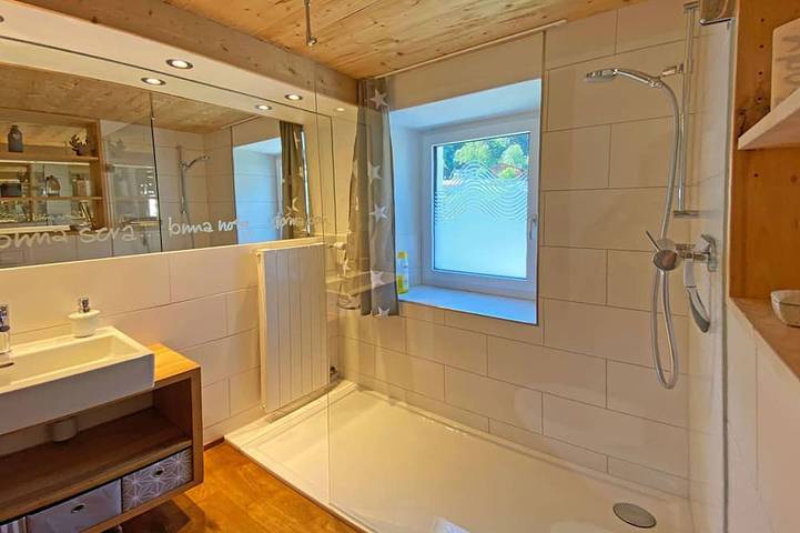 Ganze Wohnung, Casa Radieni, Flond, (Flond), 37000B in Mundaun, Obersaxen-Mundaun