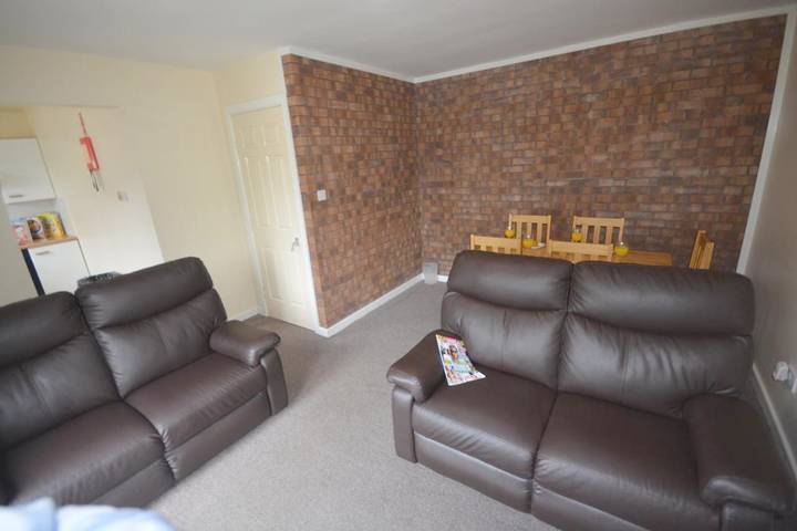 Gîte pour 5 personnes, avec piscine et terrasse à Ballycastle - 2