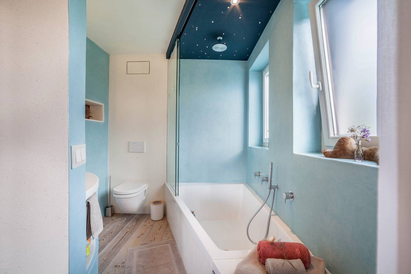 Ganzes Studio, Apartment Belvedere mit Bergblick, Gemeinschaftspool und Wlan in Kuens, Passeiertal