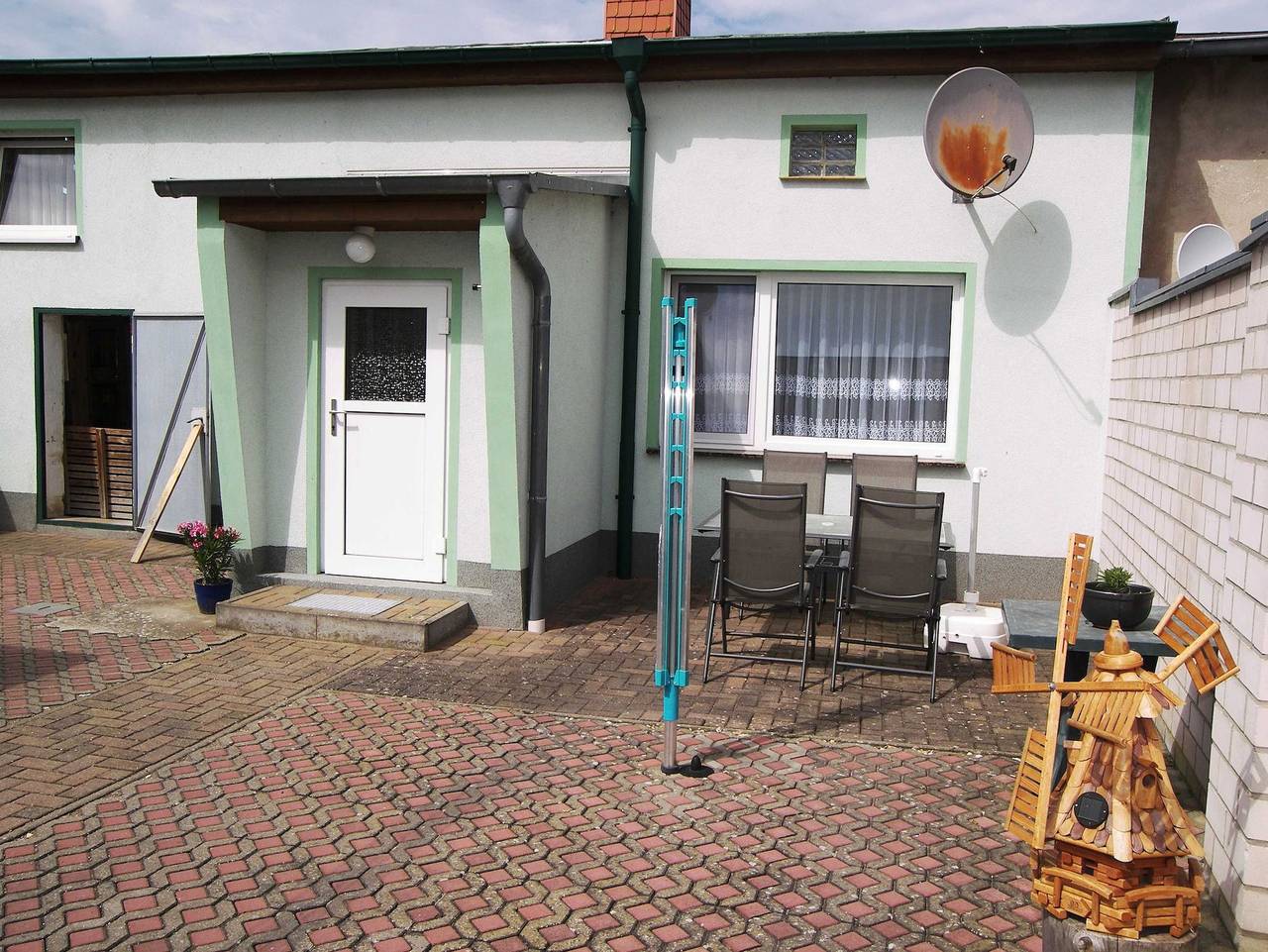 Ganze Ferienwohnung, Ferienwohnung Raddatz in ruhiger Lage nur 5km zum Strand - Ferienwohnung Raddatz in Ulrichshorst, Korswandt