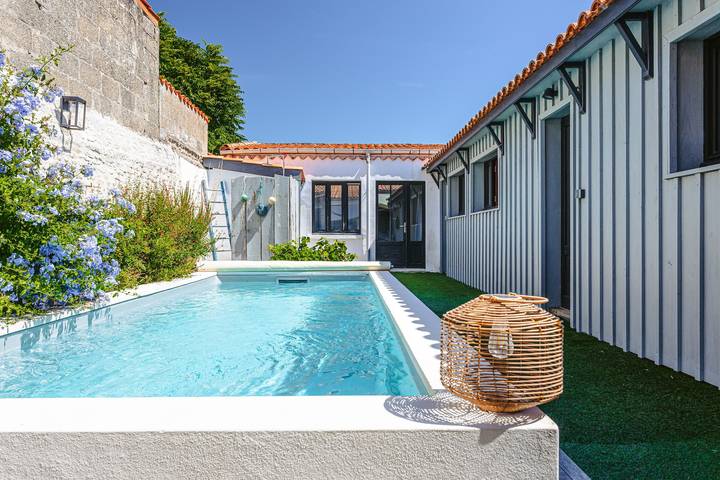 Location de vacances pour 8 personnes, avec jardin, adapté aux familles à Le Château-d'Oléron