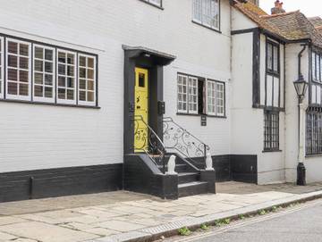 Gîte pour 6 personnes, avec jardin à Hastings