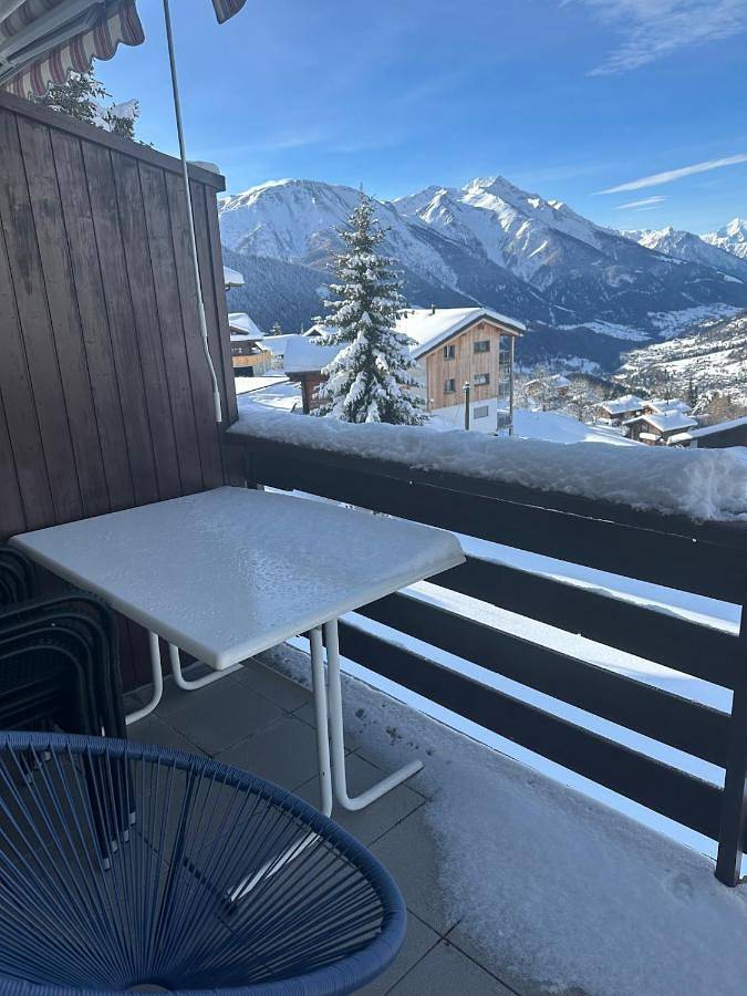 Ferienwohnung für 6 Personen, mit Balkon und Terrasse sowie Ausblick