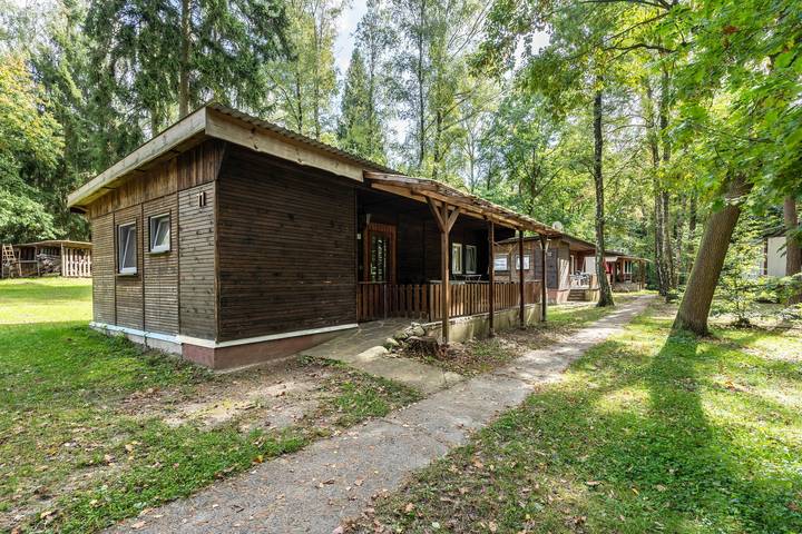 Bungalow für 6 Personen, mit Garten