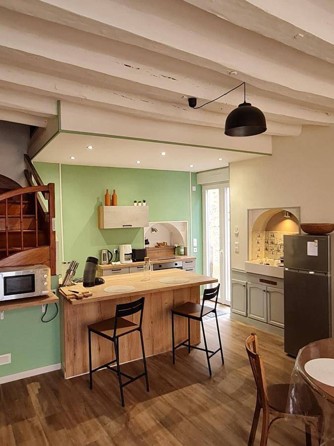 Two-Bedroom House in Fresnay-sur-Sarthe, Sarthe