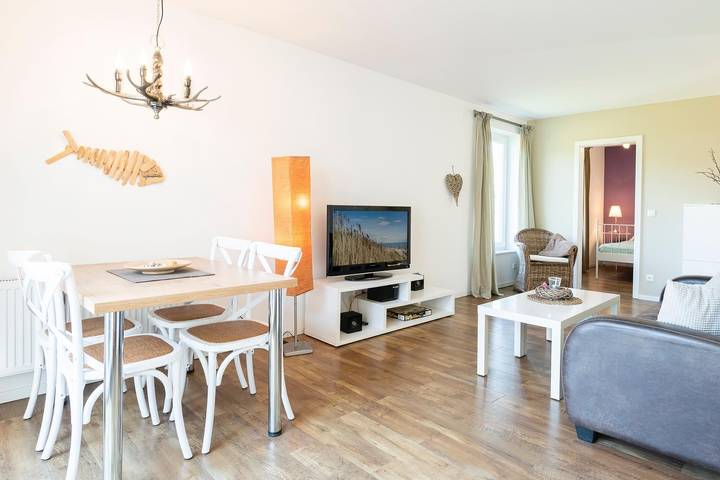 Bungalow für 3 Personen, mit Terrasse und Garten in Kellenhusen - 2