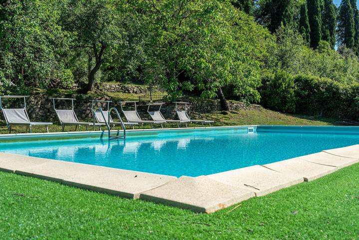 Villa Panzano-Barberino di Mugello with Lake View, Private Pool & Wi-Fi. 6/8 guests. in Barberino di Mugello, Florence Province