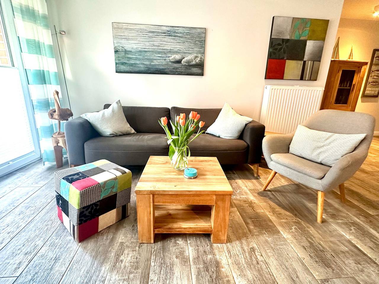 Ganze Wohnung, Apartment 'Strandart' mit privater Terrasse, Gemeinschaftsgarten und Wlan in Norddeich Mole, Norddeich
