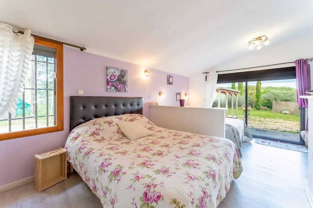 Homerez - Spacious Villa in Vézénobres with Private Pool in Vézénobres, Alès region