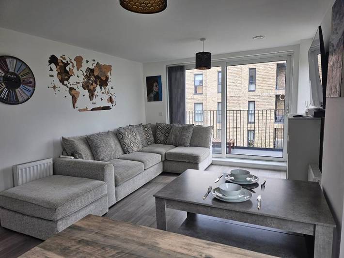 Holiday rental for 2 people, with Balcony and View as well as Lake view in Milton Keynes