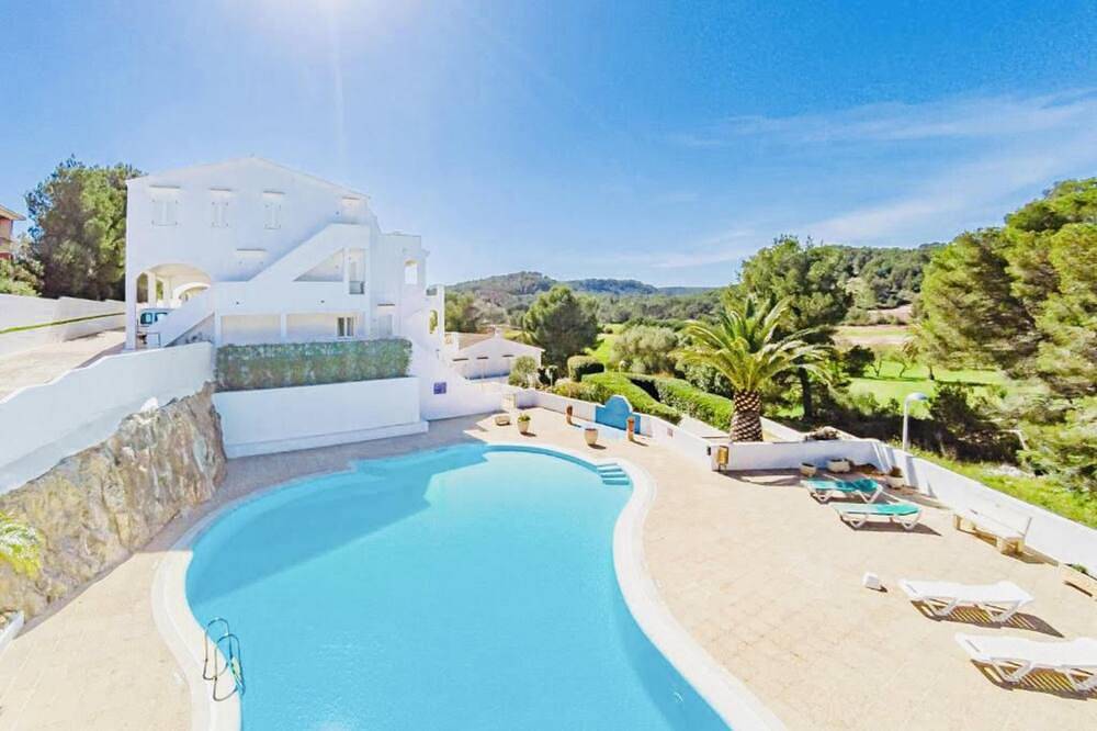 Entire apartment, Flat Surrounded by Nature, With Pool, and Beach Nearby in Son Parc, Es Mercadal