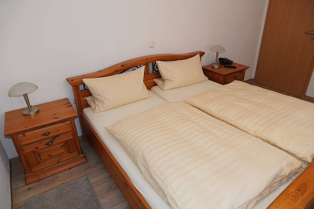 Ganze Wohnung, Ferienwohnung mit 2 Schlafzimmern in familiärer Atmosphäre in Ebern, Landkreis Haßberge