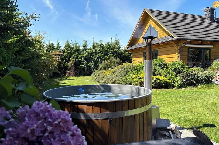 Ferienhaus für 15 Personen, mit Sauna und Whirlpool sowie Garten, mit Haustier