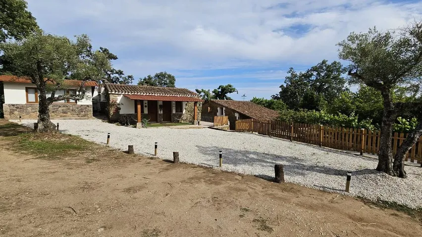 Appartement de vacances pour 2 personnes, avec vue sur le lac et jardin ainsi que vue et piscine, adapté aux familles - 1