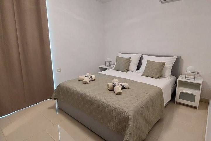 Ganze Wohnung, 4-Zimmer-Ferienwohnung mit Pool Pomer, Medulin in Pomer, Südküste Istrien