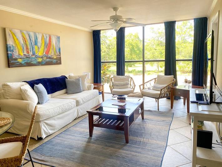 Vacation rental for 6 people, with balcony and pool in Biloxi