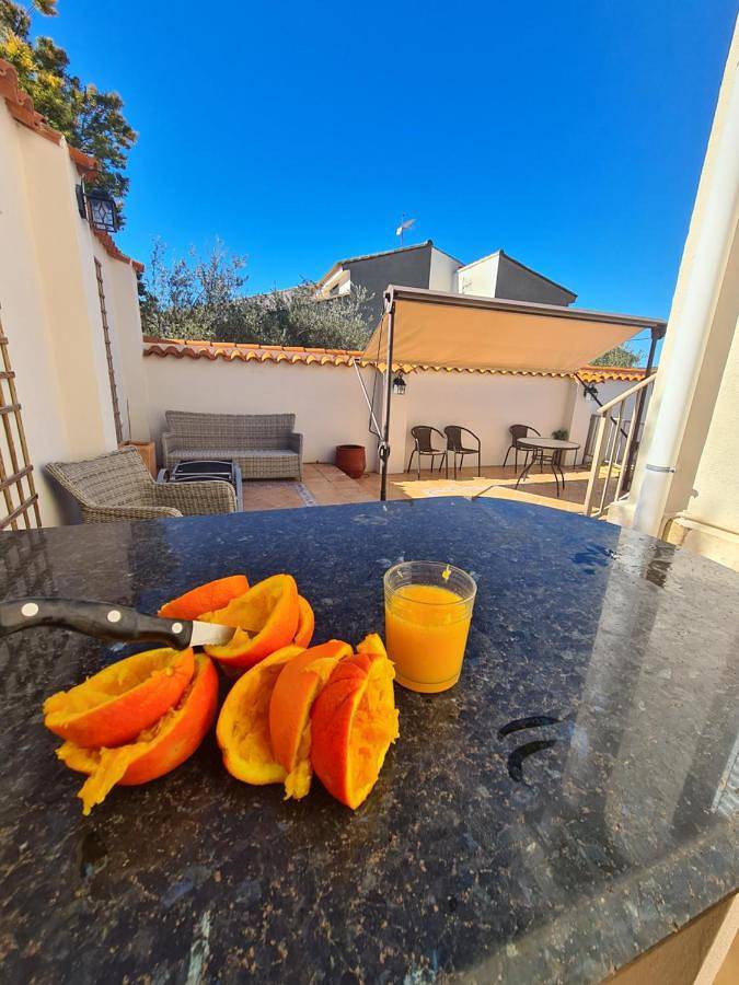 Chalet para 11 personas, con vistas además de terraza y piscina, Se admiten mascotas en Canal de Navarrés - 3