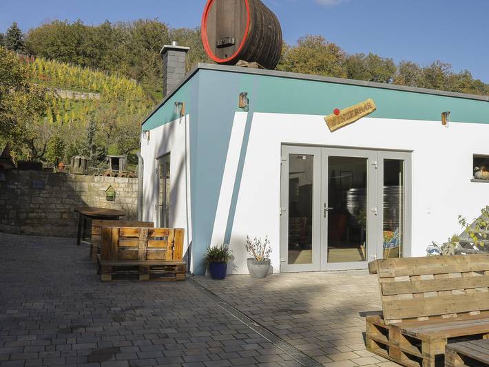 Ferienwohnung für 6 Personen, mit Balkon und Garten, kinderfreundlich in Naumburg