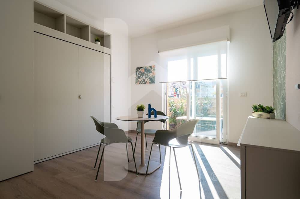 Entire apartment, Homiday -Residence Venus, Interior 8 in Alba Adriatica, Teramo Province