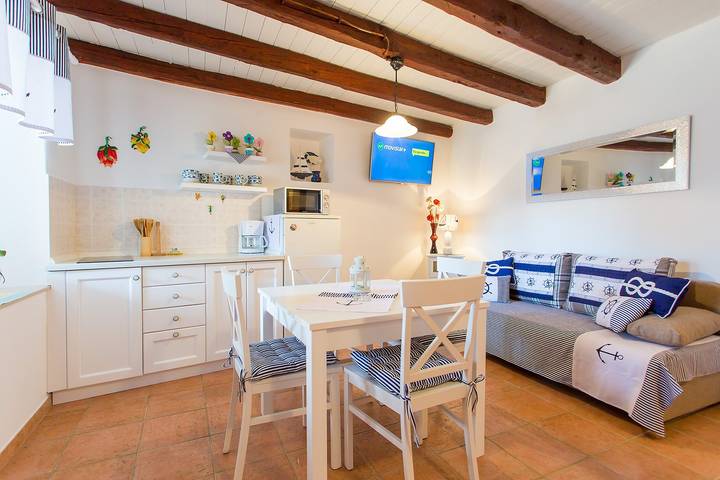 Ferienhaus für 3 Personen, mit Balkon/Terrasse und Garten in Funtana - 4