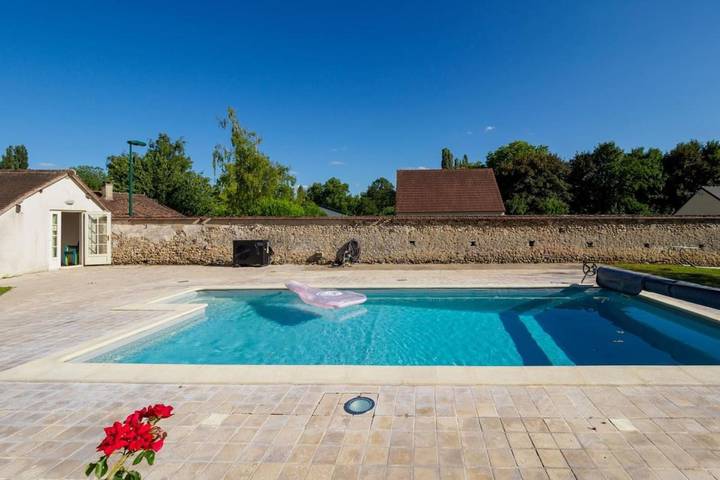 Location de vacances pour 16 personnes, avec piscine et balcon à Sainte-Geneviève-lès-Gasny - 3