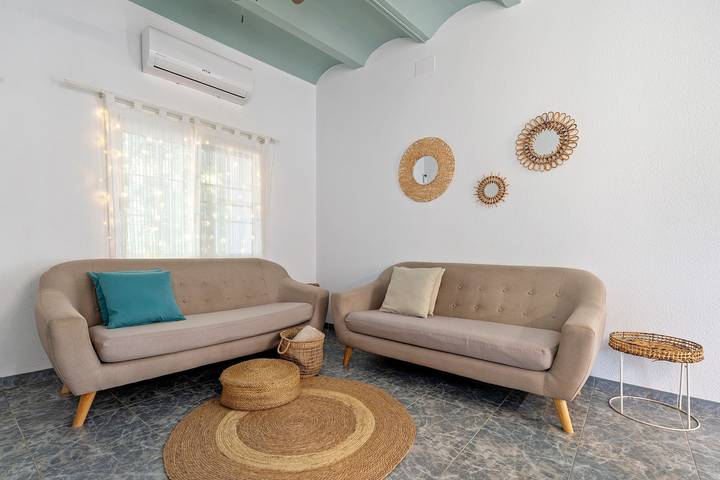 Casa de vacaciones "Masia Rosalia" con piscina privada y Wi-Fi in La Aldea, Delta del Ebro