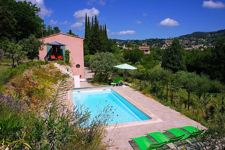 Gîte pour 6 personnes, avec piscine