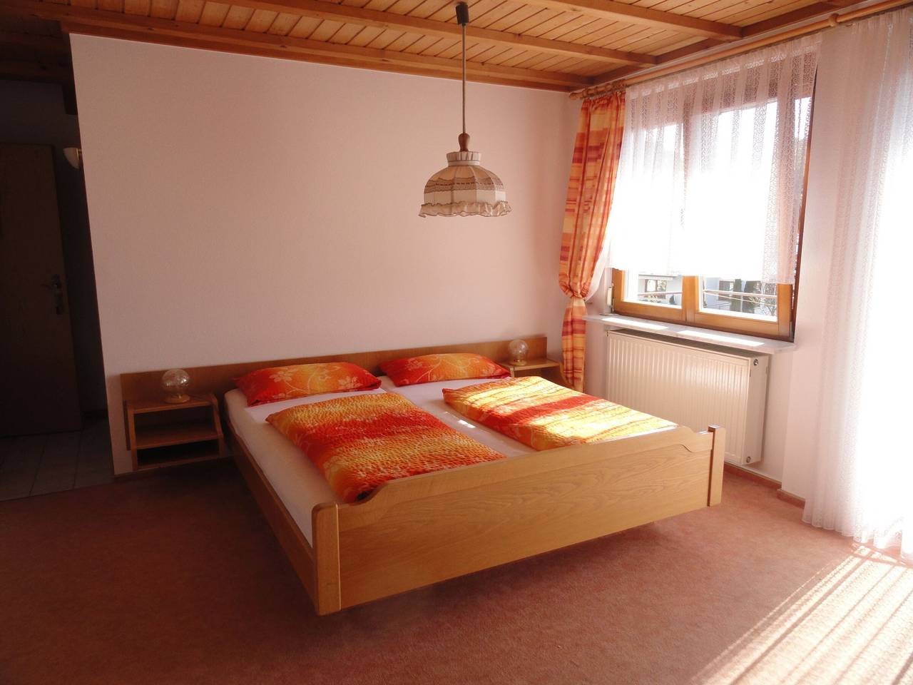 Doppelzimmer mit Dusche und Wc in Sipplingen, Region Bodensee-Oberschwaben