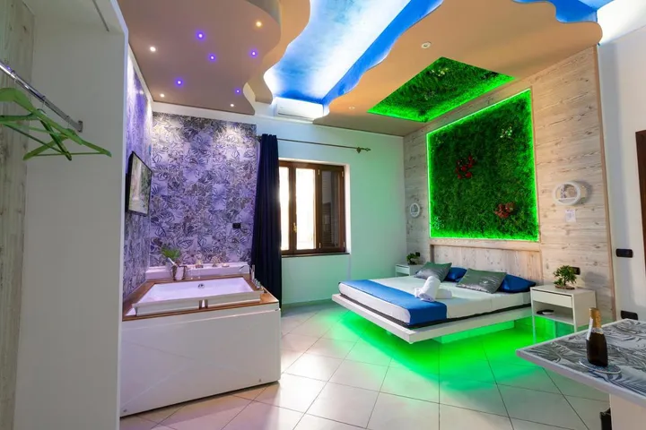 Casa de huéspuedes para 3 personas, con terraza y jacuzzi, Familias con niños - 1