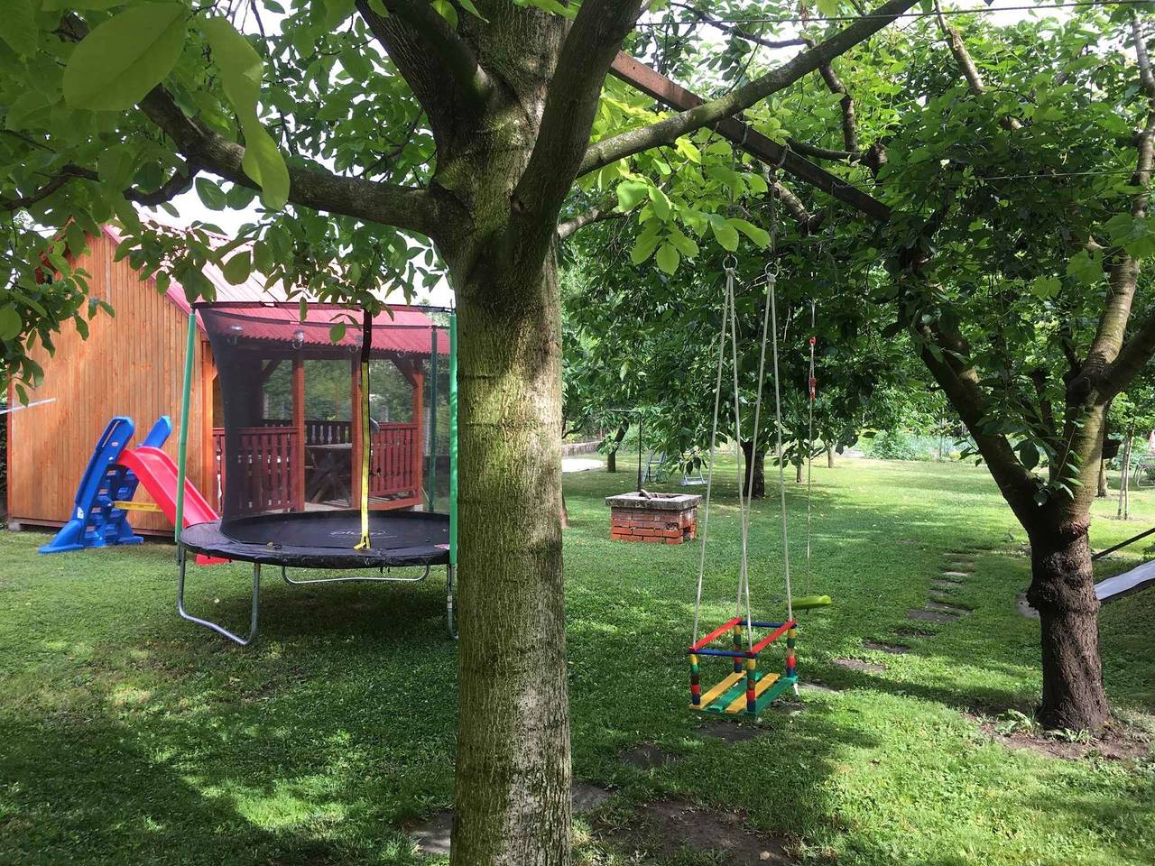 Ganze Ferienwohnung, Ferienwohnung mit 5 Balkons und Gartenpavillon  in Siofok, Siófok und Umgebung