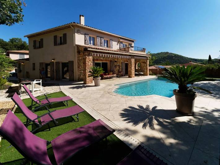 Location de vacances pour 8 personnes, avec piscine ainsi que sauna et jardin à Taradeau - 3