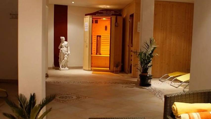 Ferienwohnung für 8 Personen, mit Sauna und Balkon in Flachau - 3