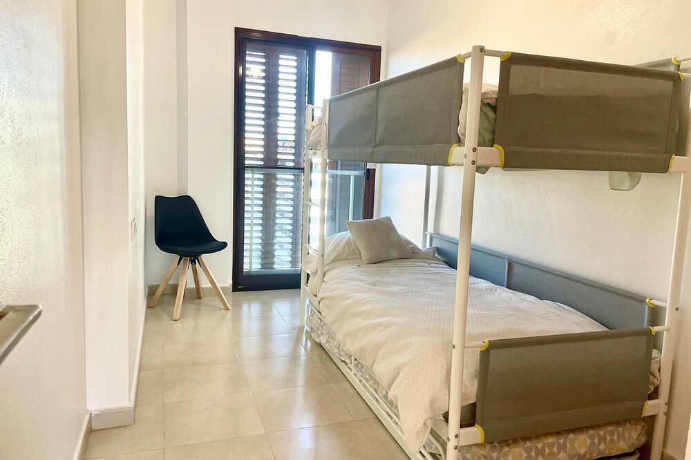 Entire apartment, Modern penthouse at the foot of the tramway in Murcia, Murcia Inland