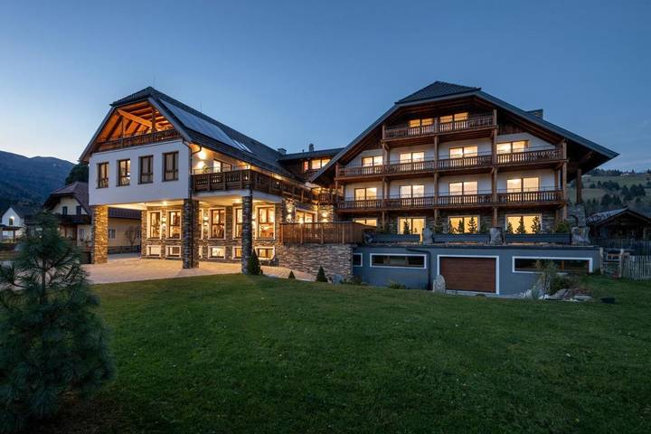 Hôtel pour 2 personnes, avec jardin ainsi que sauna et terrasse