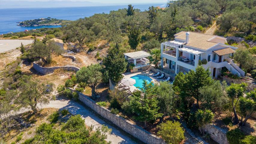 Villa voor 8 personen met balkon in Ieromonachos, Paxos