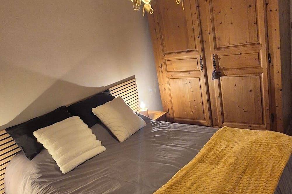 Entire apartment, Guillestre - Risoul in Guillestre, Briançon region