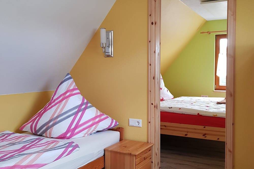 Gemütliche Ferienwohnung 7 in Zeulenroda-Triebes, Region Greiz