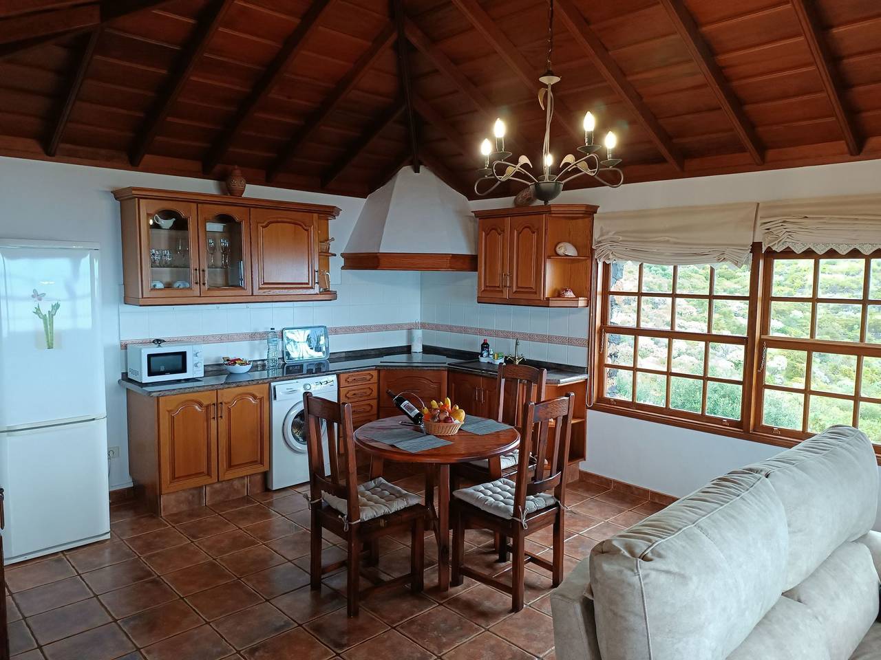 In Monte Breñas mit Grill, Terrasse und Garten in Monte de Breña, Villa de Mazo