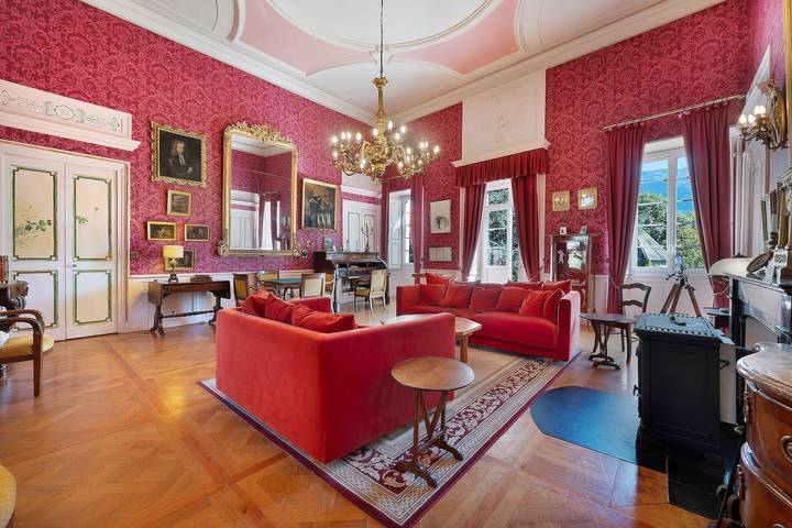 Château avec parc privé- Gîte du Tilleul - Cadre exceptionnel in Tournon, Région d'Albertville